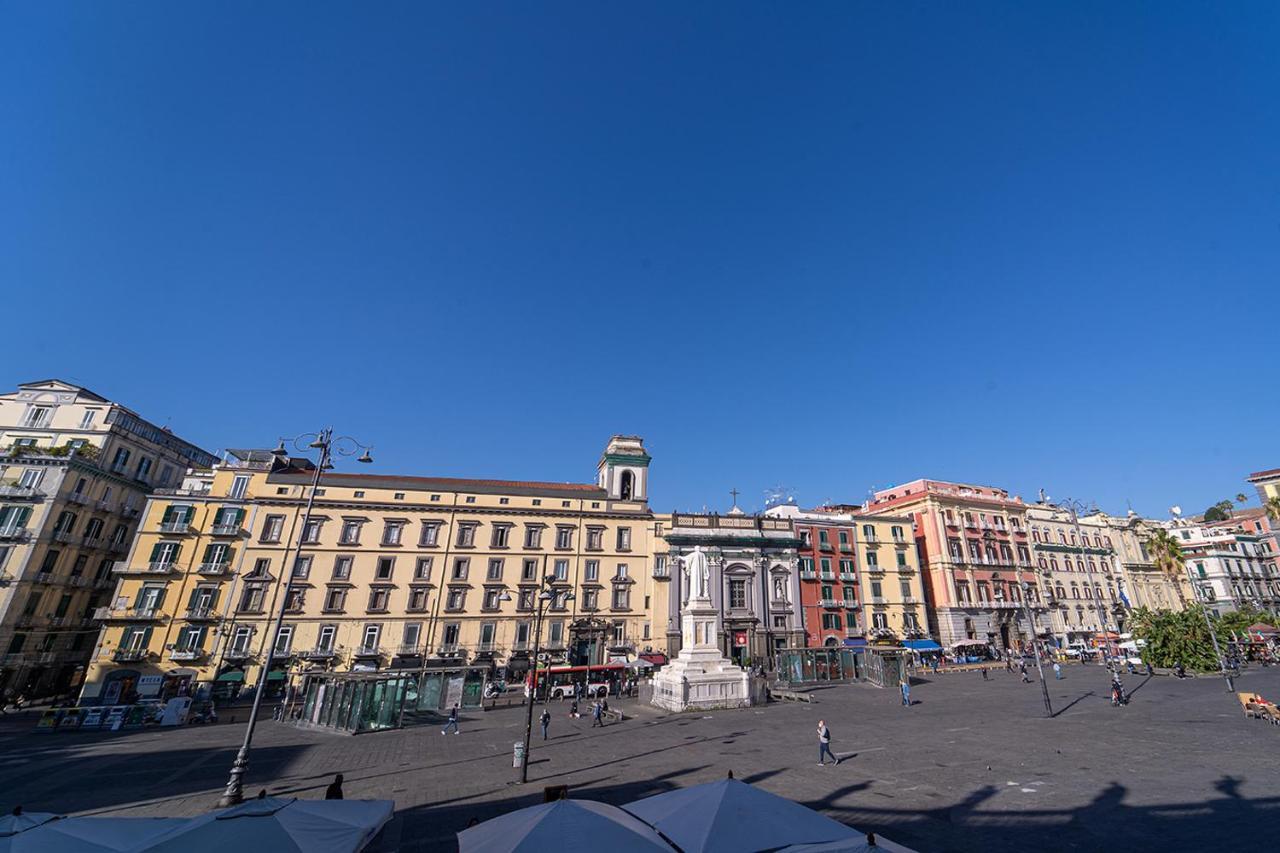 Отель Le 4 Stagioni Napoli Centro Экстерьер фото