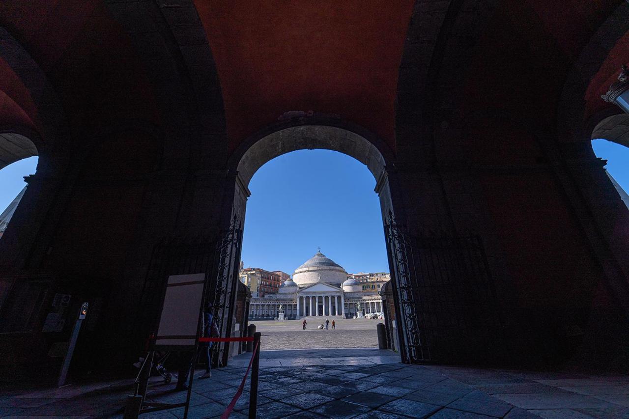 Отель Le 4 Stagioni Napoli Centro Экстерьер фото