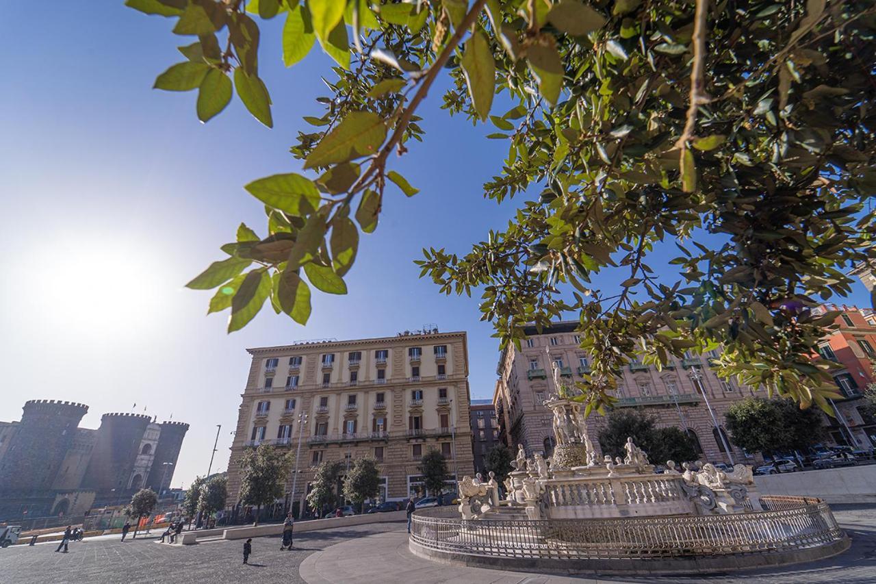 Отель Le 4 Stagioni Napoli Centro Экстерьер фото