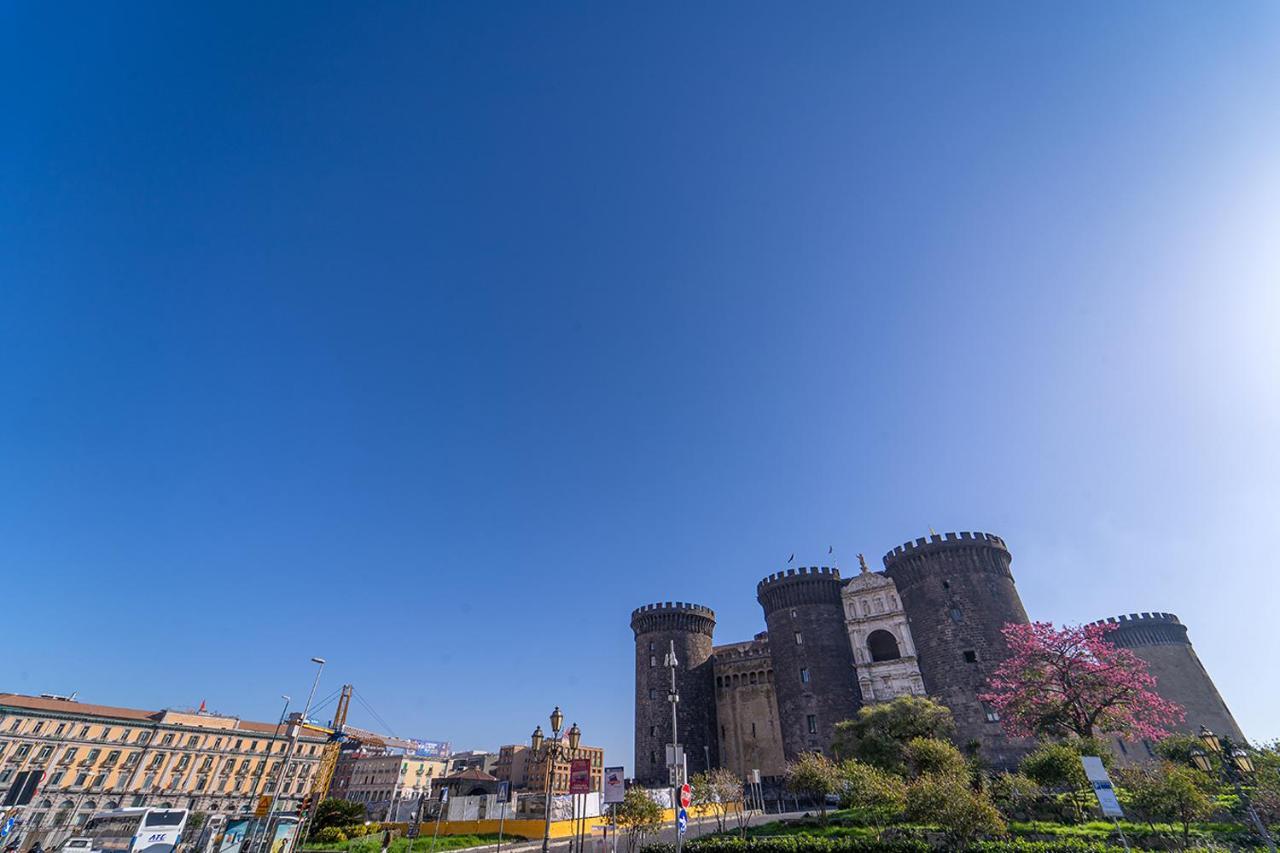 Отель Le 4 Stagioni Napoli Centro Экстерьер фото